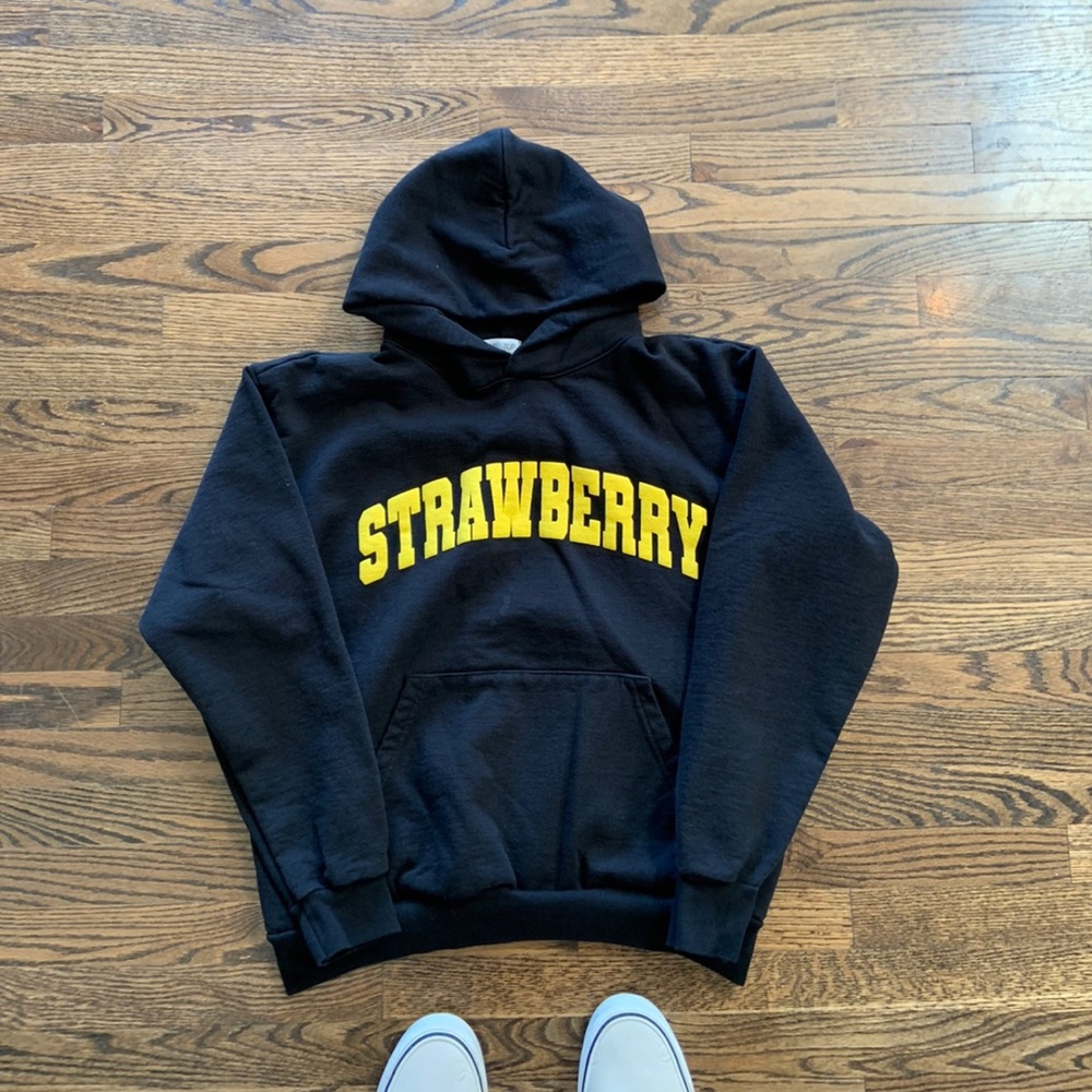 COPY - strawberry sweater Kai bent Lee worn once